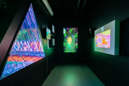 Œuvre d’art cinétique exposée à la Fondation Cherqui (5/8)